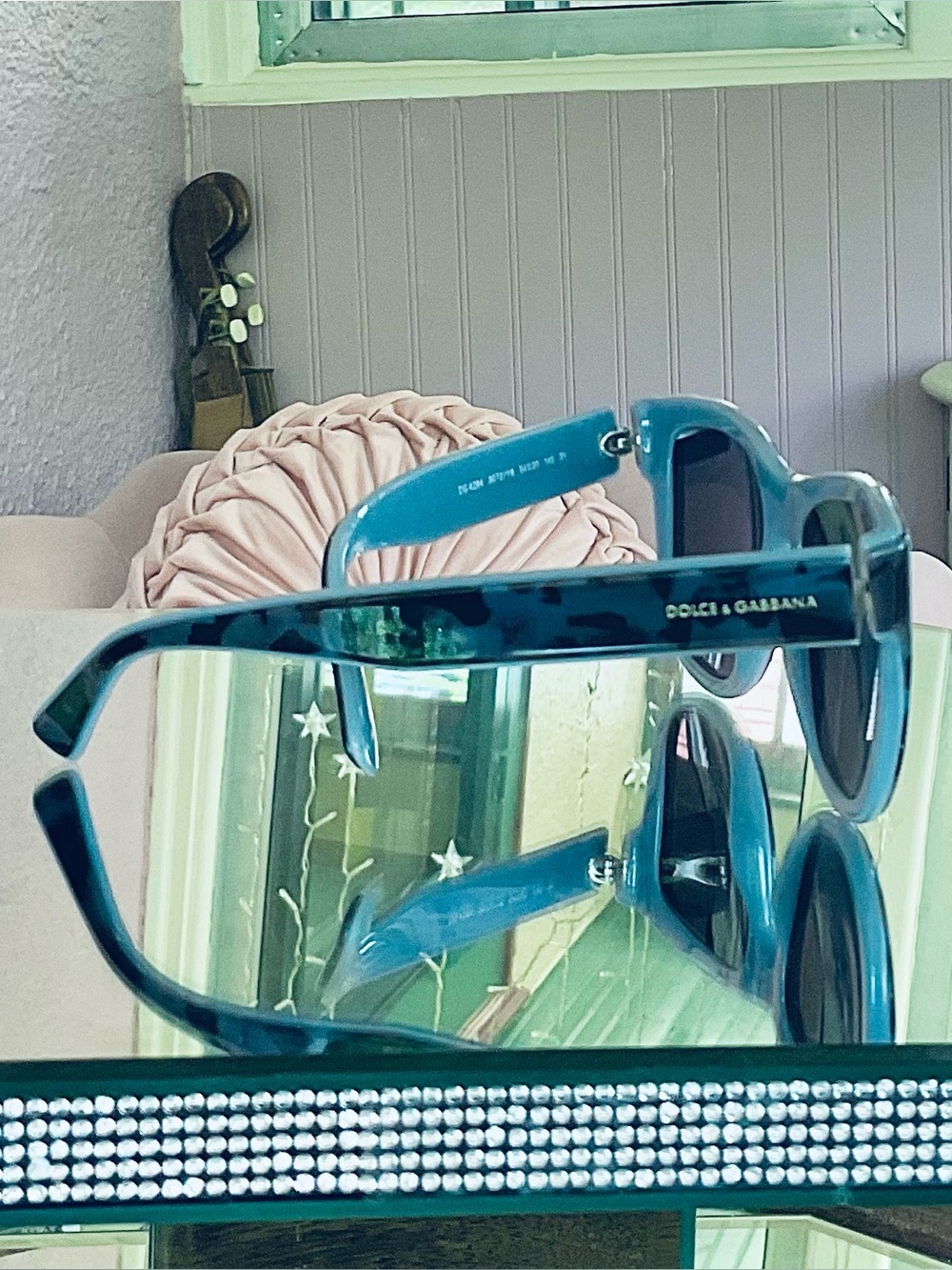 DOLCE & GABANNA SUNGLASSES